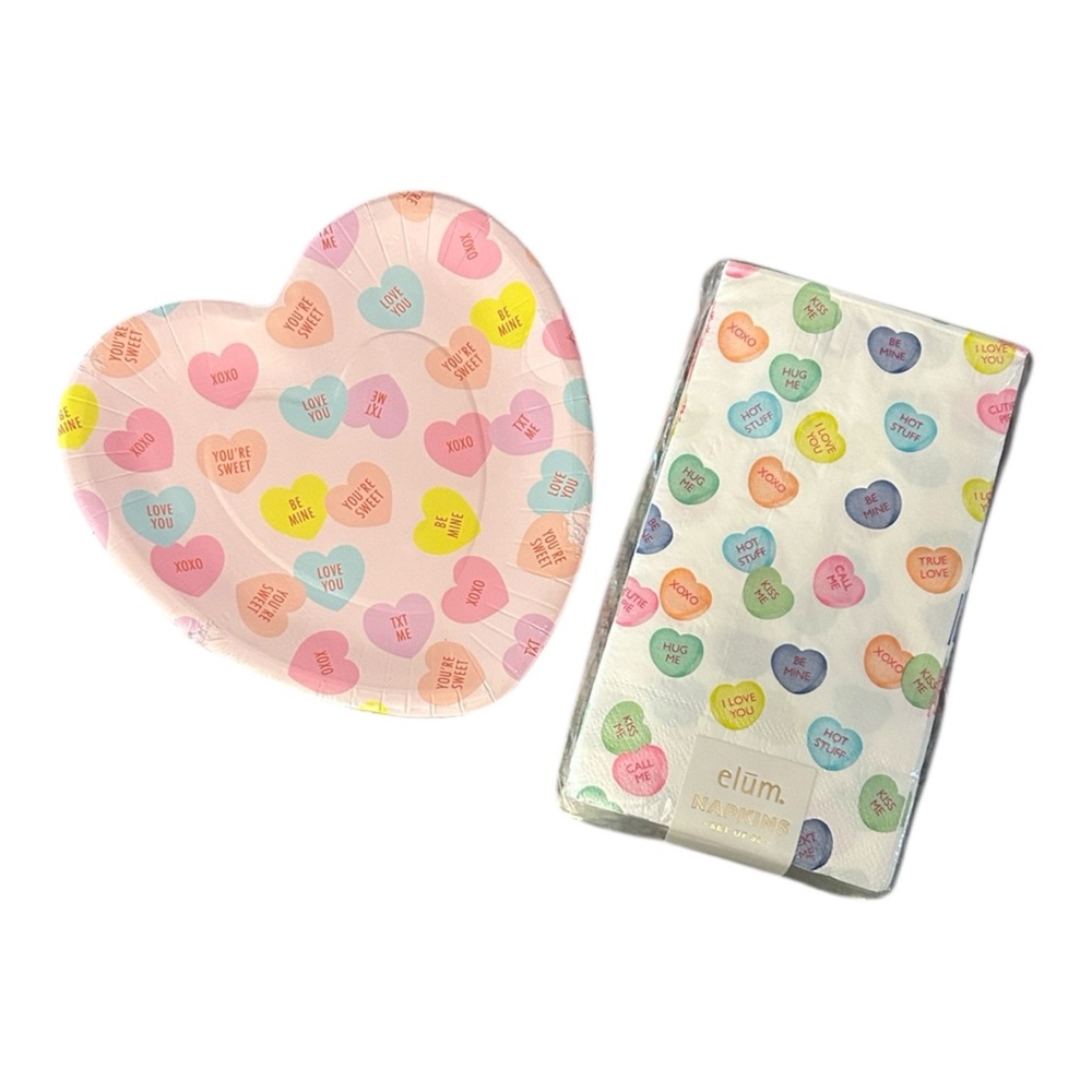 Heart-Shaped Plates and Napkin Set with Colorful conversation Hearts NEW